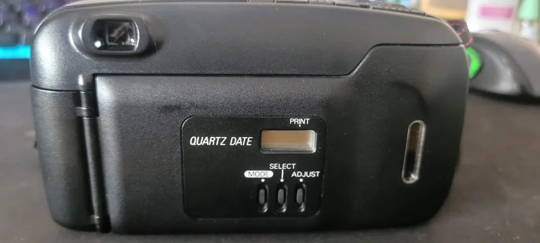 Camera Nikon Zoom Touch 470 Af 35mm De Filme - Câmeras e