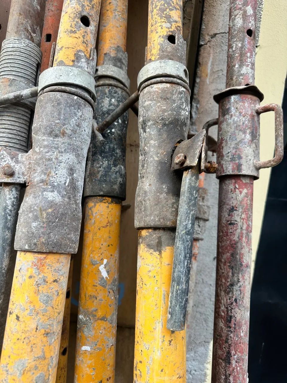 Escoras Metálicas para Construção Civil precisa de manut de 3 e 3,5 metros  - Foto 5