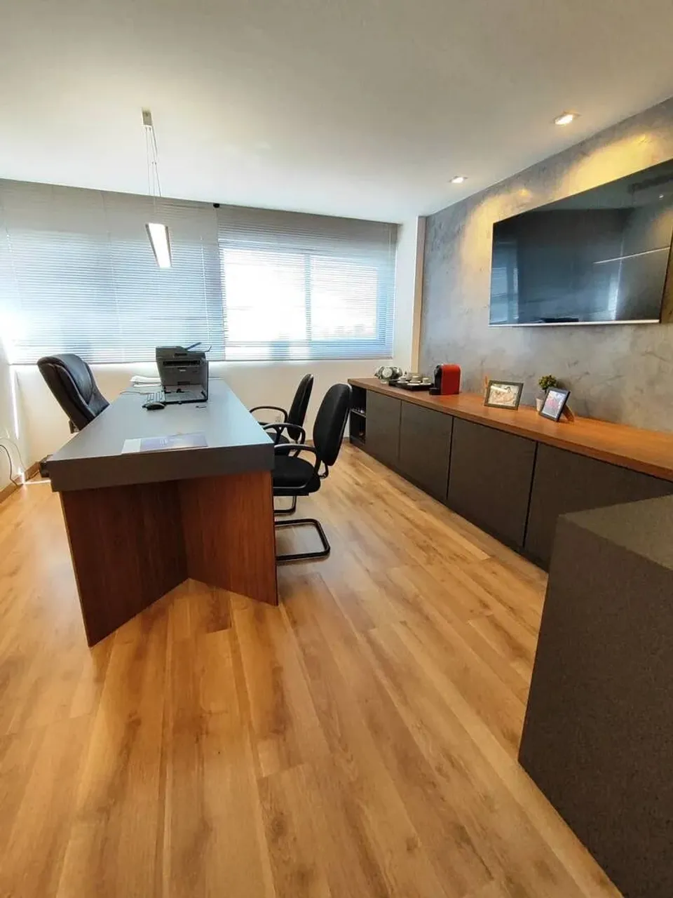 VENDO SALA COMERCIAL DE 44m² PRONTA PARA O SEU NEGÓCIO! PODE FINANCIAR