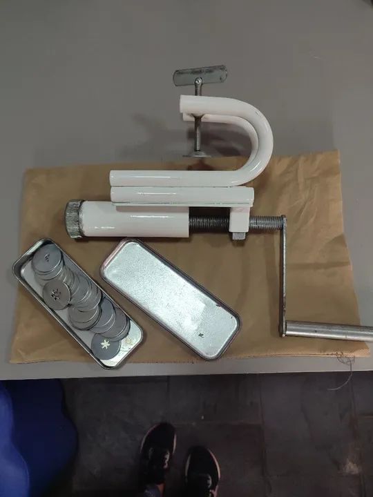 Máquina Extrusora para trabalhos em biscuit