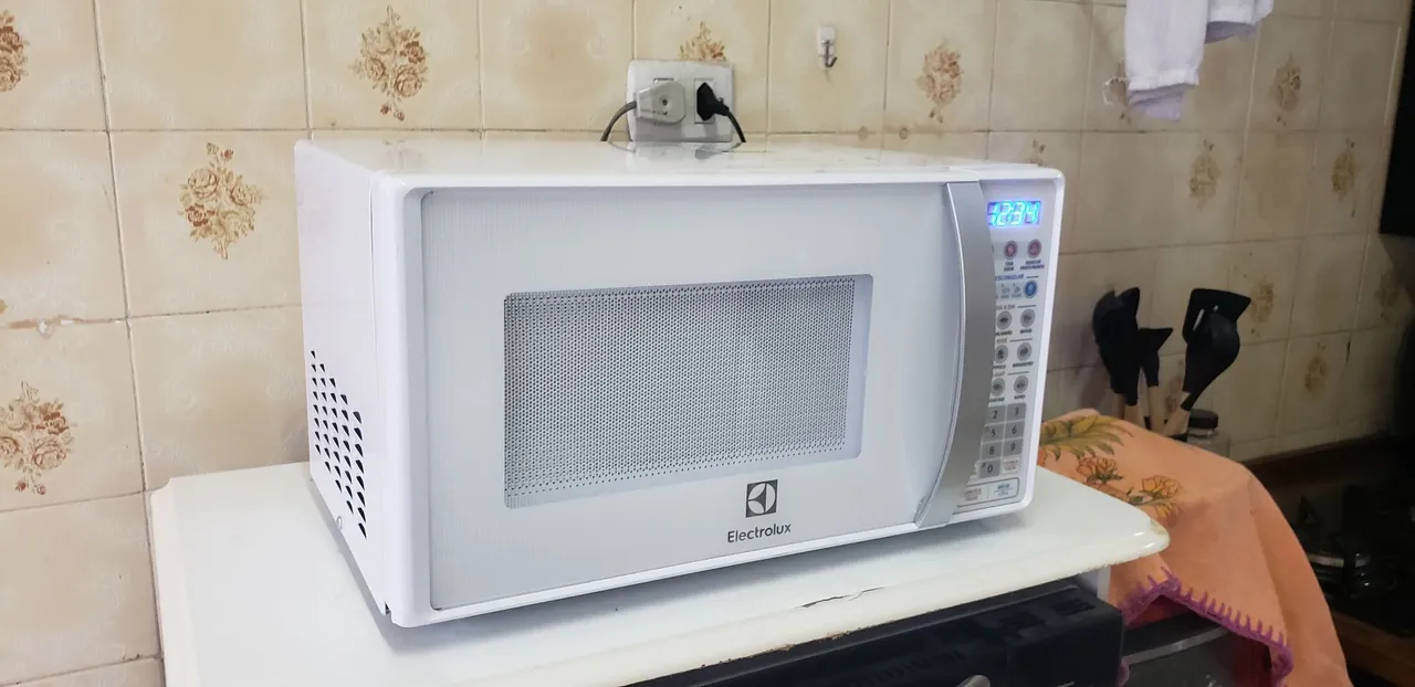 Micro-ondas Electrolux - Perfeito para sua cozinha!
