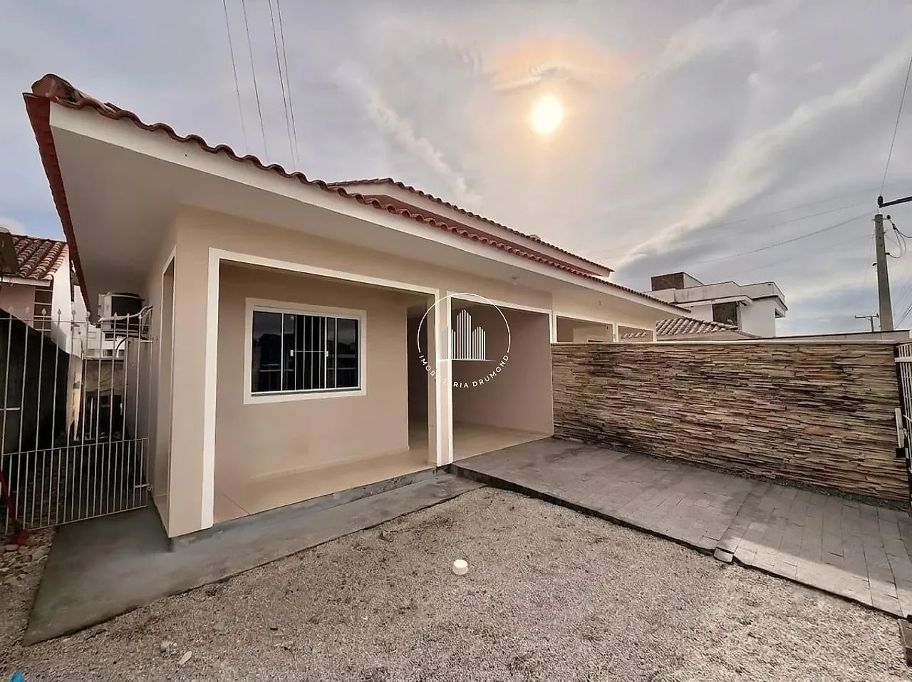Casa Geminada 2 Quartos 69m² - Fundos - Foto 2