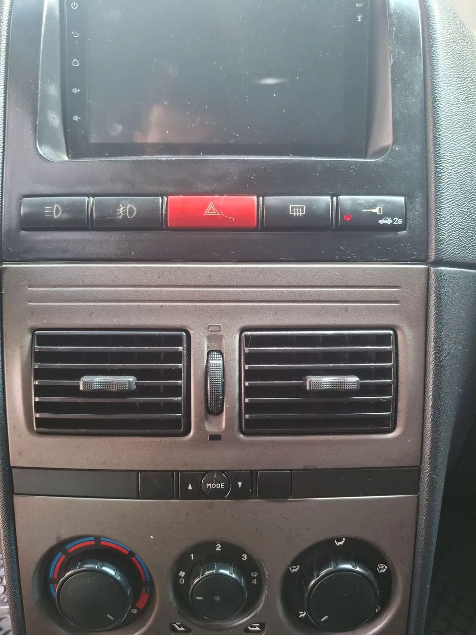 Fiat Idea Adv./ Adv.lock.dualogic 1.8 Flex 5P 2012 - Foto 5