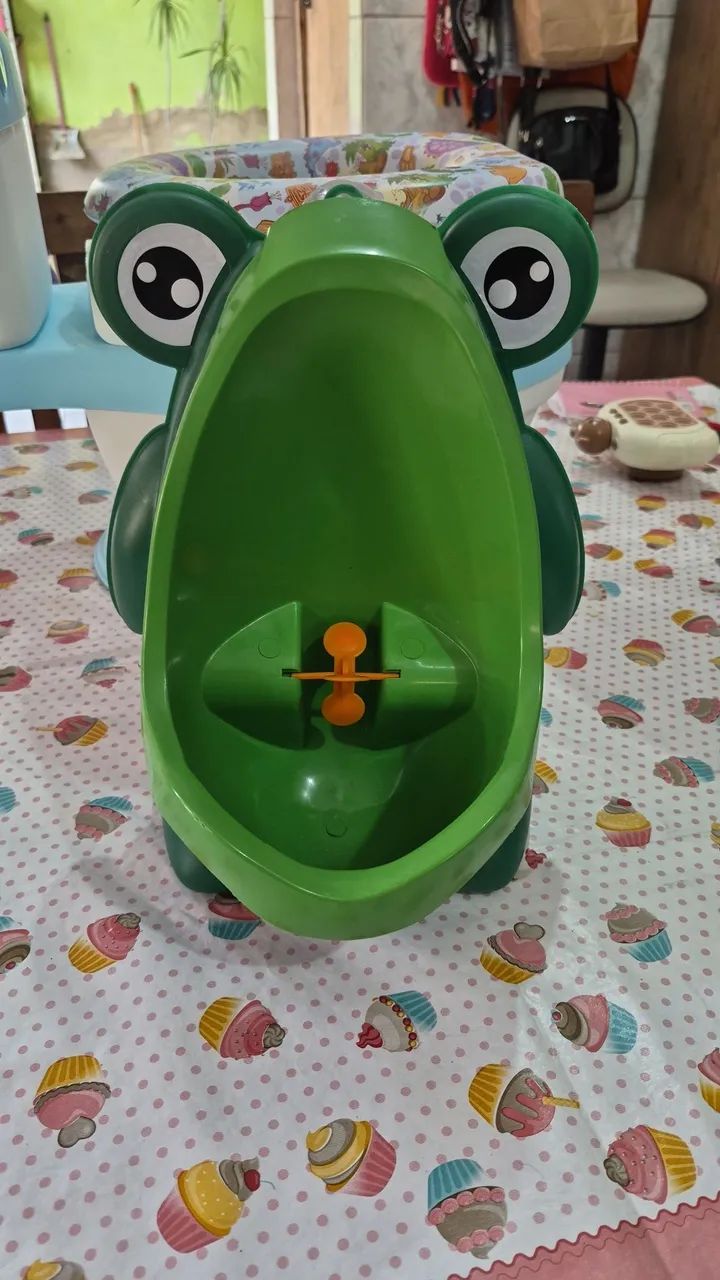 Kit com mictório e assento redutor infantil - Foto 2