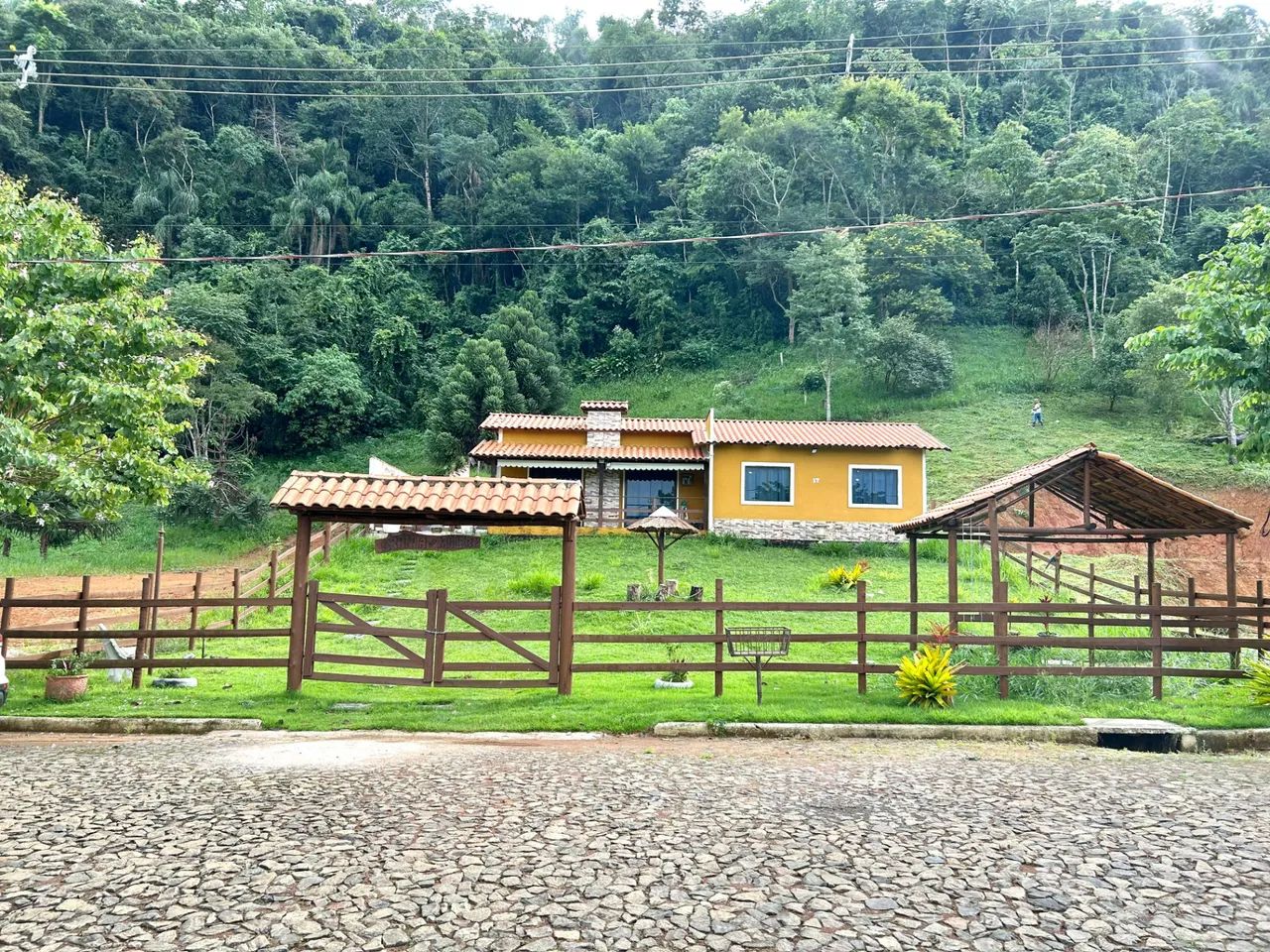 Excelente Granja no distrito de Monte Verde - Foto 2