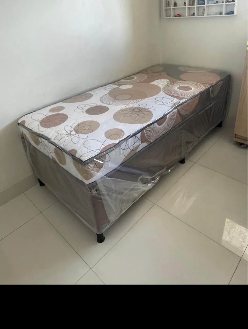 Cama solteiro mola ensacada novas 