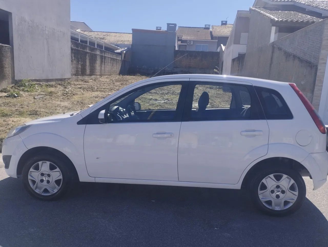 Ford Fiesta SE 1.0 8V Flex 5P 2014 - Foto 4