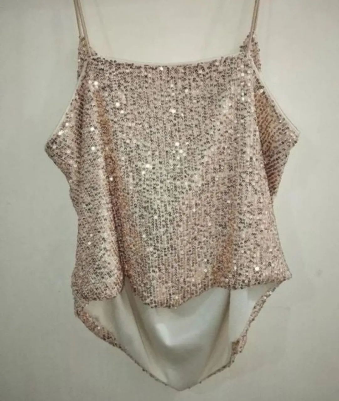 Blusa cropped de paetê  - Foto 4