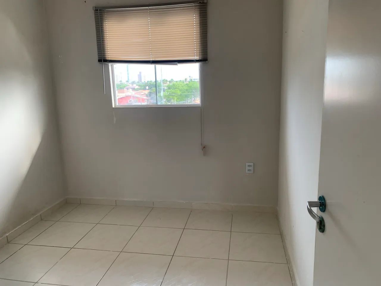 ALUGA-SE - KITNET/ AP-incluso:  condomínio, IPTU e internet  - Foto 8