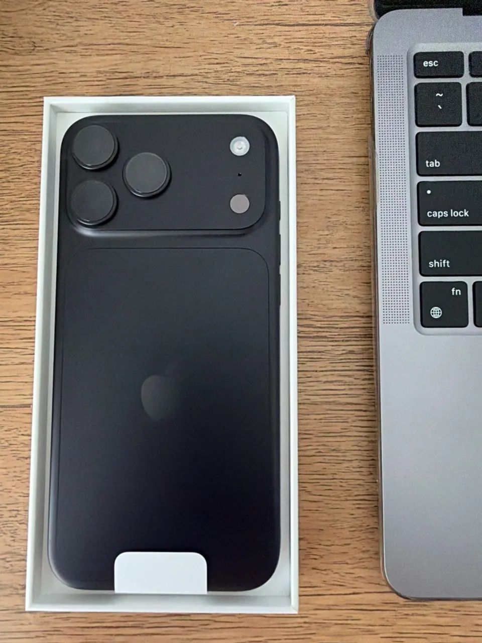 Apple iPhone 18 Pro Max Black  - Foto 2