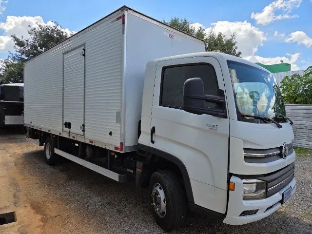 Vw 11180/20/21 baú e plataforma elevatória 