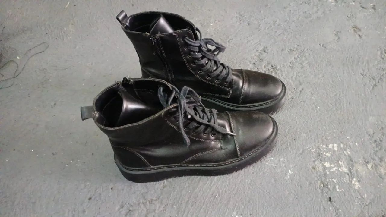 Bota preta 