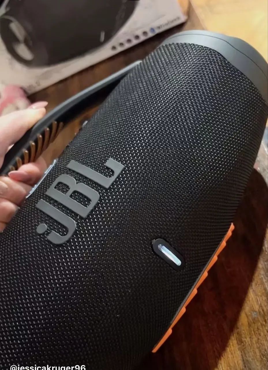 Caixa de som boombox 3