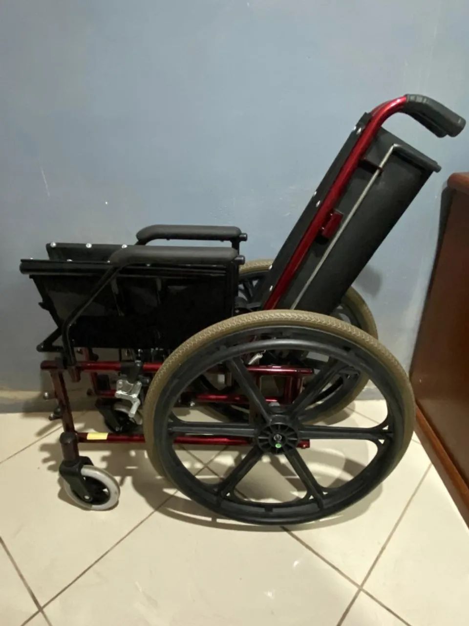 Cadeira de rodas - Foto 3