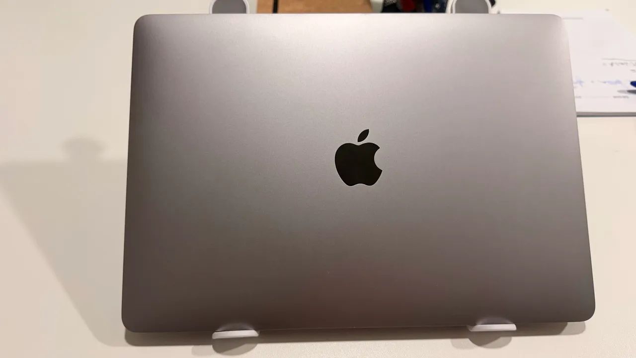 MacBook Pro M1 2020 13? 8CORE 256GB SSD 8GB RAM 
