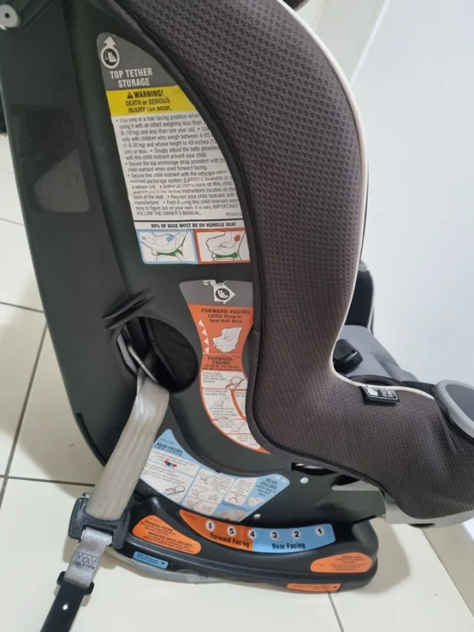 Cadeirinha Graco Extend2fit - Isofix (cinza e preto) Usada  - Foto 2