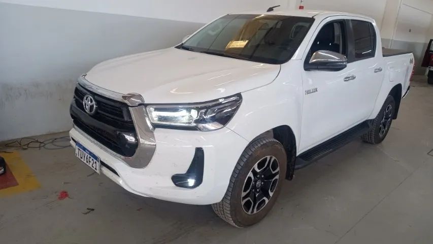 Toyota Hilux CD 4X4 2.8 DIESEL AUT. 2025