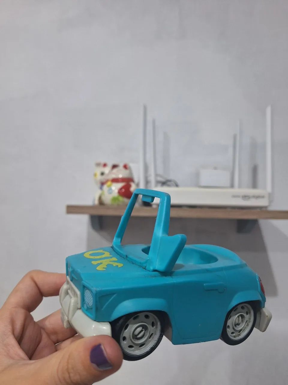 Carrinho monstros SA 