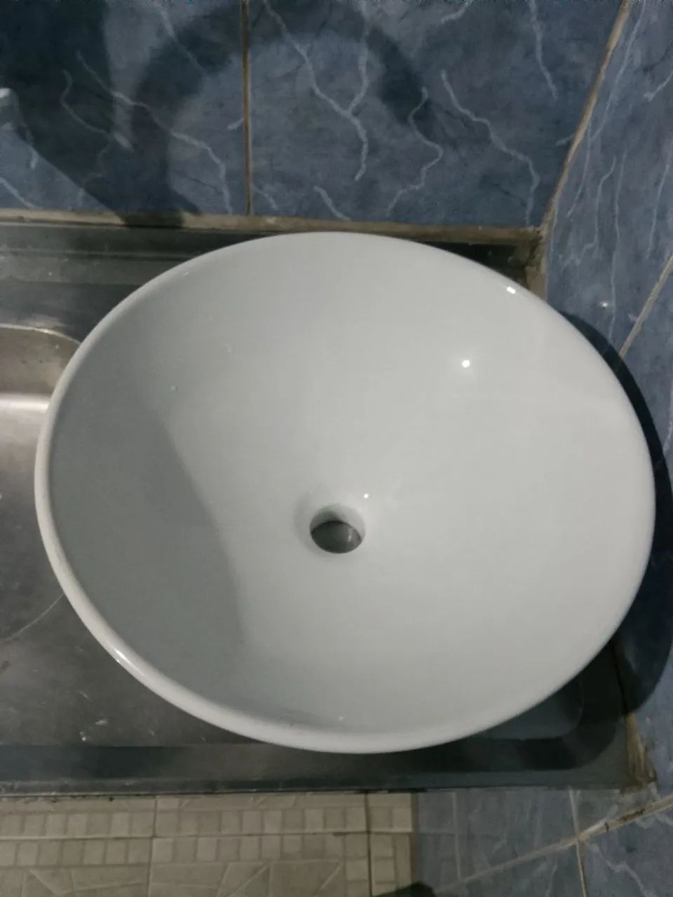Cuba de Apoio Redonda para Banheiro / Lavatório - Branca (Ótimo Estado) - Foto 4