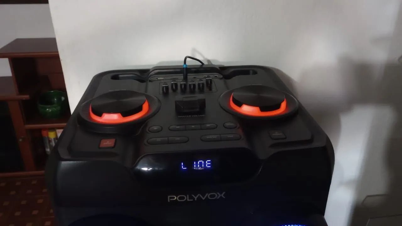 Torre de som Polyvox XT2210T com iluminação LED. - Foto 3