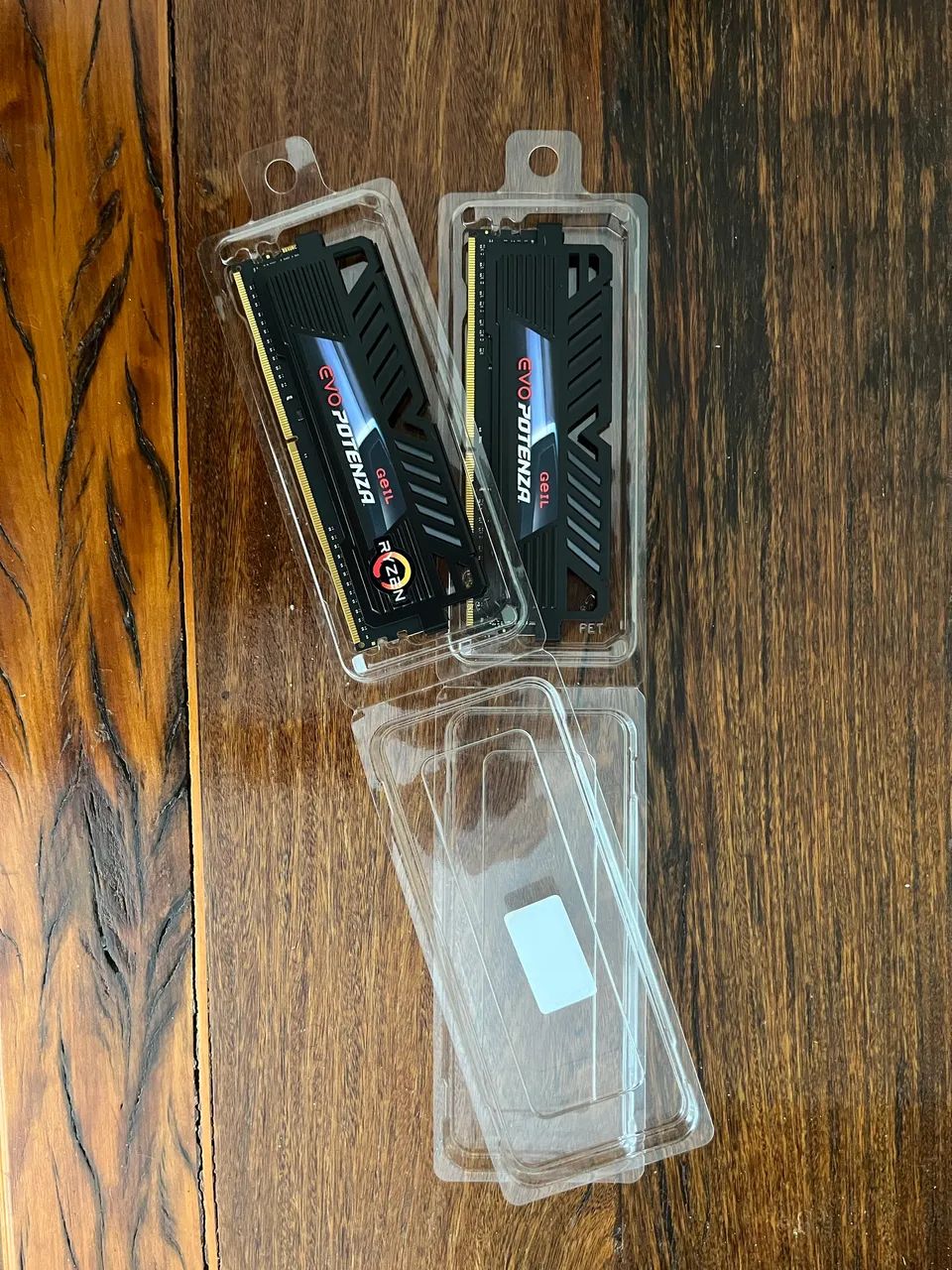 Memória RAM GeIL Evo Potenza 16GB (2x8GB) 3600MHz CL18