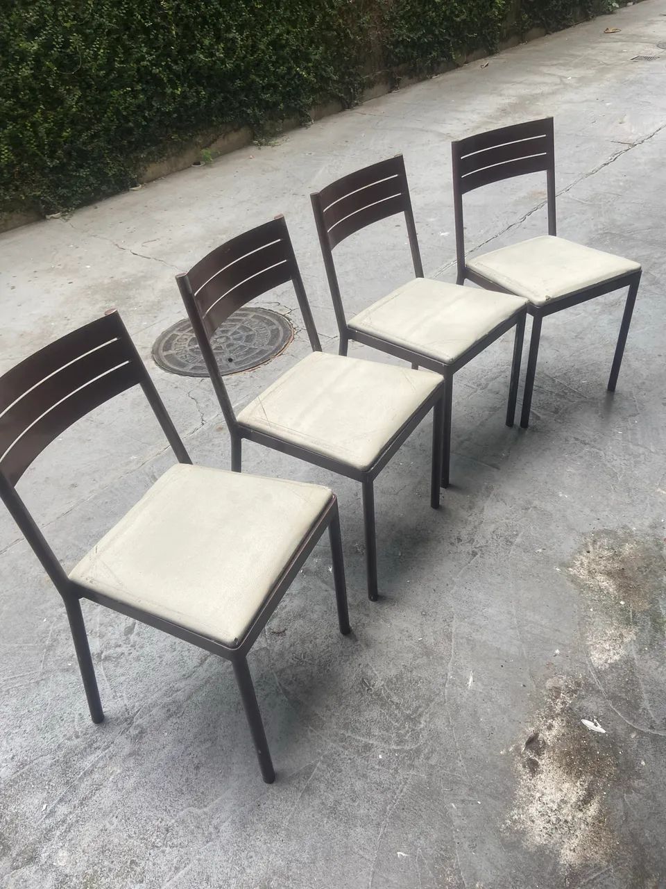 Cadeiras de Ferro TokStok usadas - Foto 2