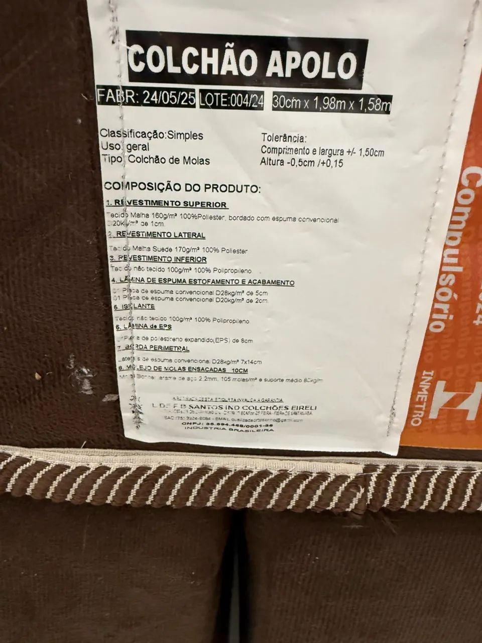 Cama queen semi nova 