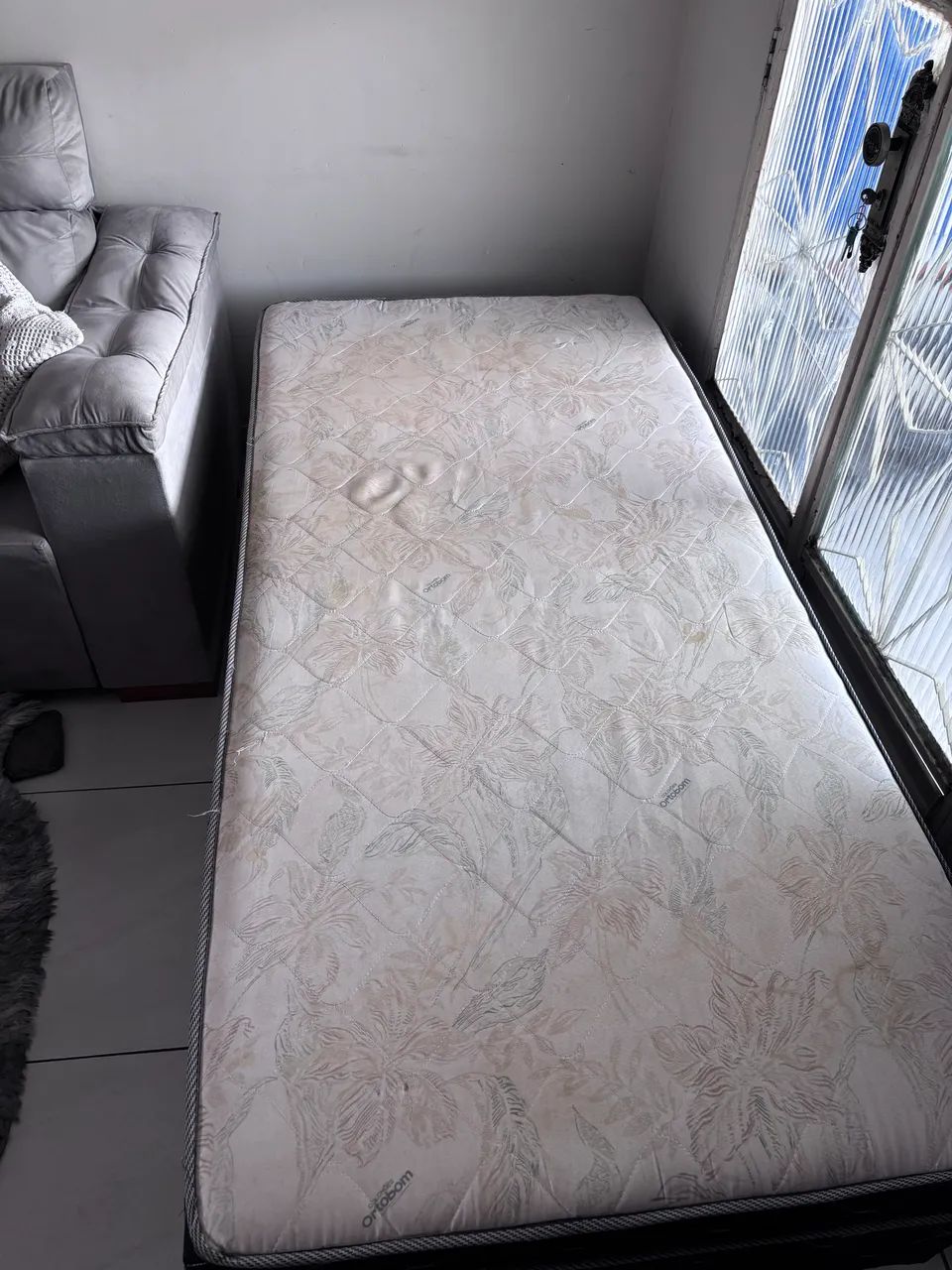 Vendo cama box solteiro  - Foto 3