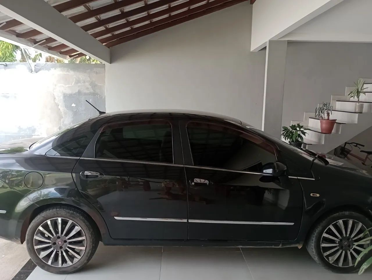 Fiat Linea LINEA T-JET 1.4 16V Turbo 4p 2010
