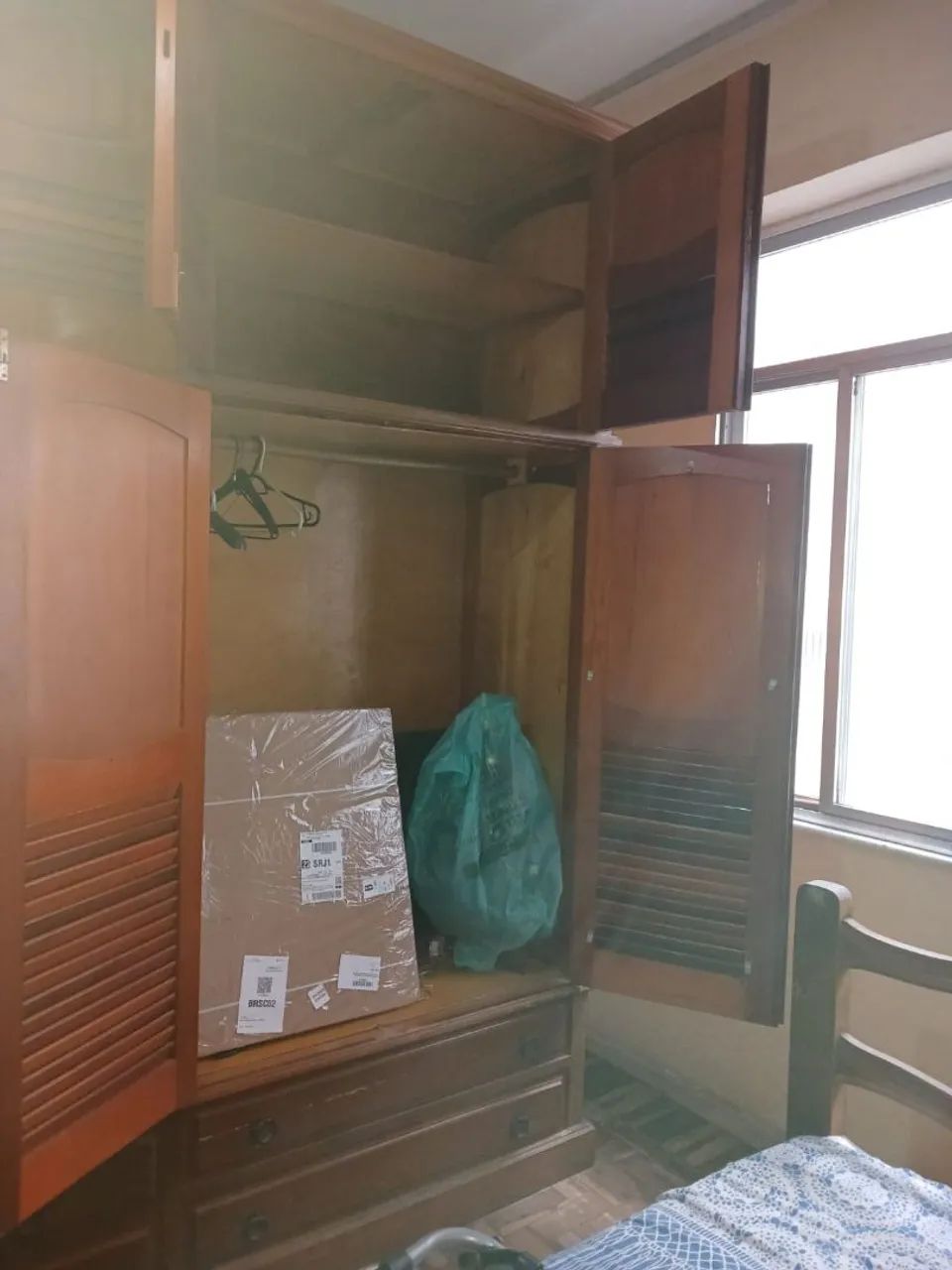 Guarda roupa duplex e cama de casal - Foto 4