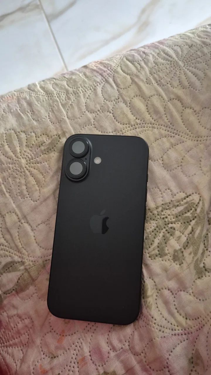 Iphone 16 normal - Foto 2