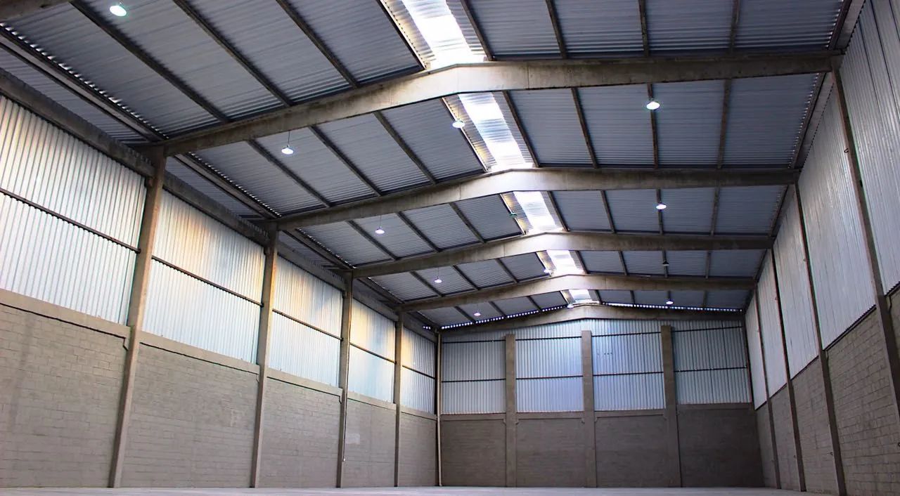 Galpões de 700m² - Próximos a Stellantis