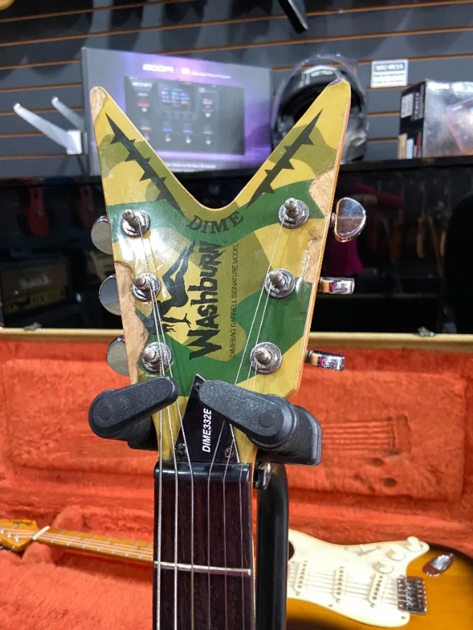 Guitarra Washburn Dimebag DIME-332E usada - Foto 5