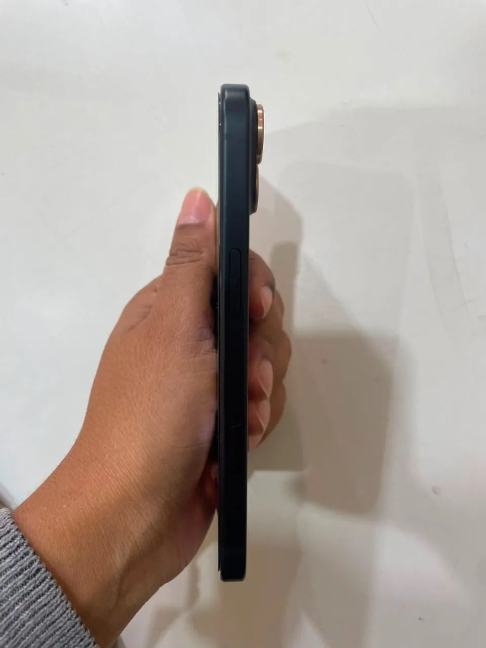 IPHONE 15 - 8 MESES DE USO, COMPRADO LACRADO