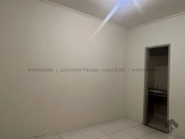 Oportunidade -Casa térrea Vila Marly  - Foto 4