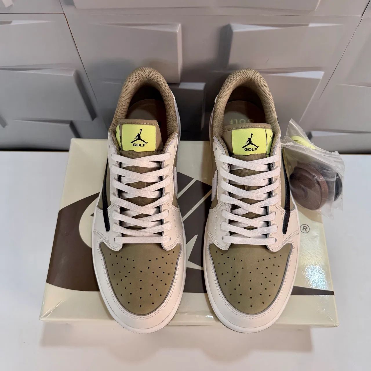 Air Jordan 1 Low Travis Scott Golf 40 - Foto 2