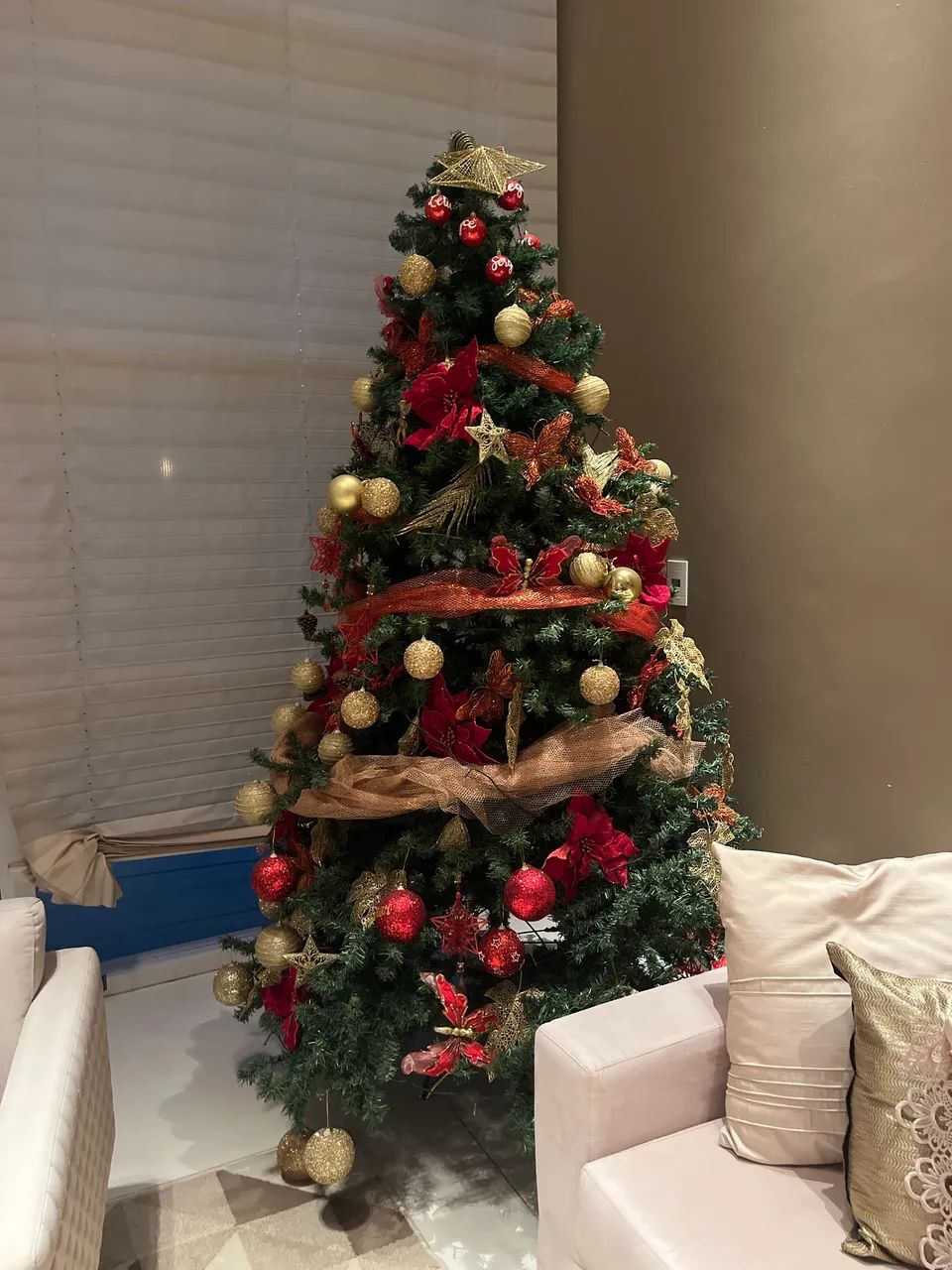 Árvore de Natal 2,40m decorada