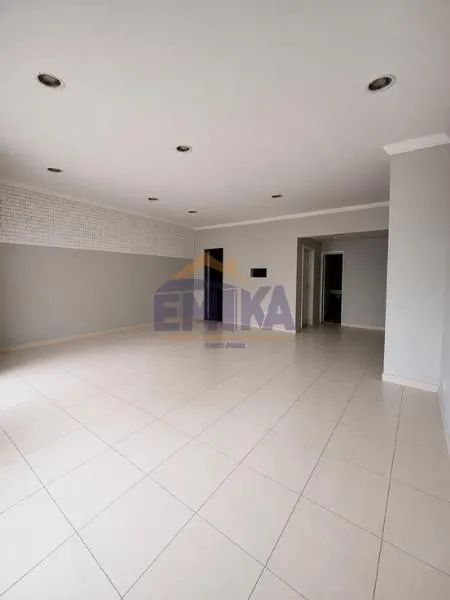 Comercial/Industrial com 2 sala(s) no bairro Quilombo em Cuiabá - MT