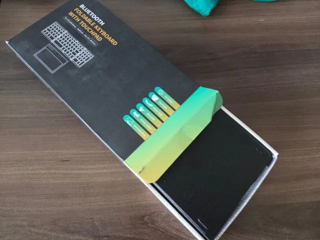 Teclado bluetooth portátil com touchpad - Foto 3