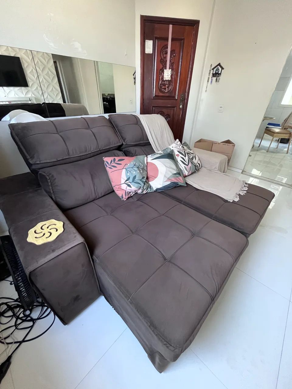 Vende-se sofá retrátil marrom  - Foto 4