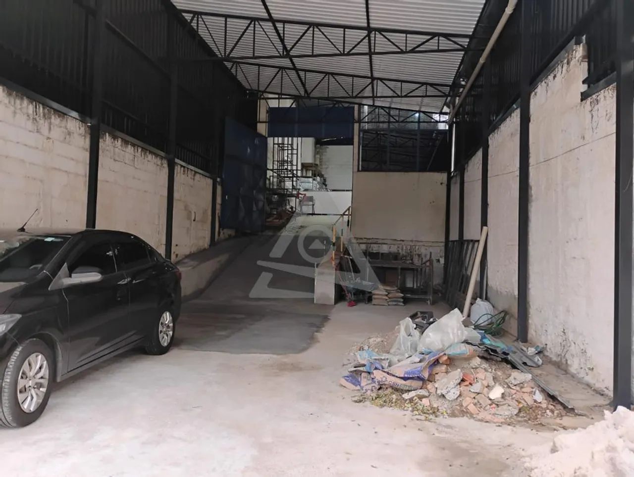 Galpão à venda em Campinas, Vila Industrial, com 351 m² - Foto 2