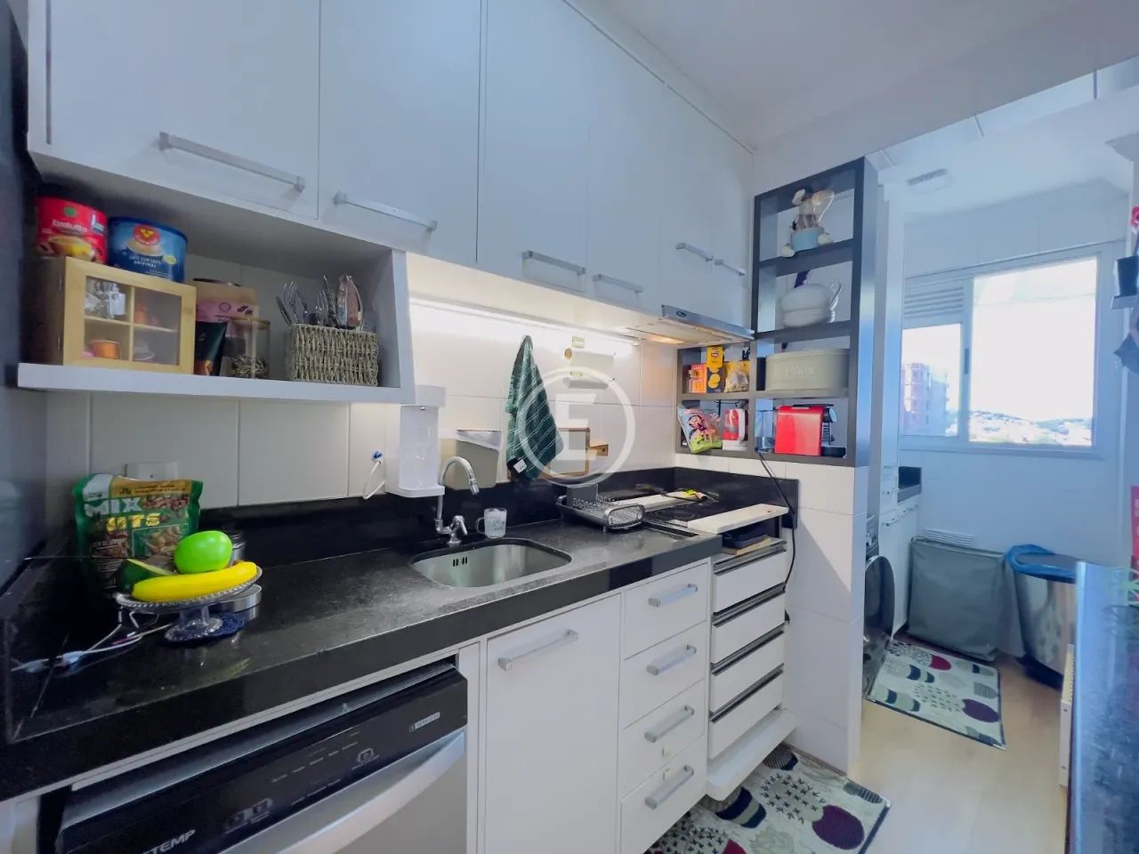 Apartamento 2 Quartos com 1 Suíte - Coloninha - Foto 3