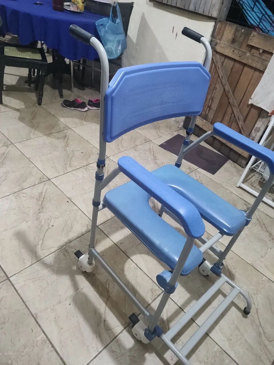 Vende se cadeira de banho  - Foto 2