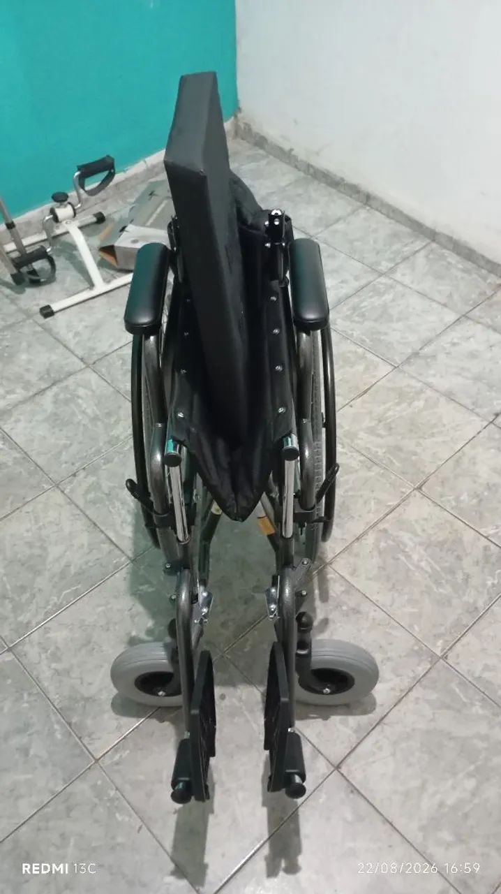 Cadeira de rodas - Foto 2