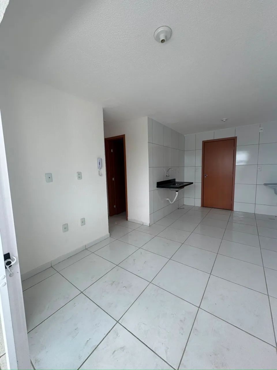 Apartamento 2 quartos, 1 Banheiro, Muçumagro, Terceiro Andar - Foto 2