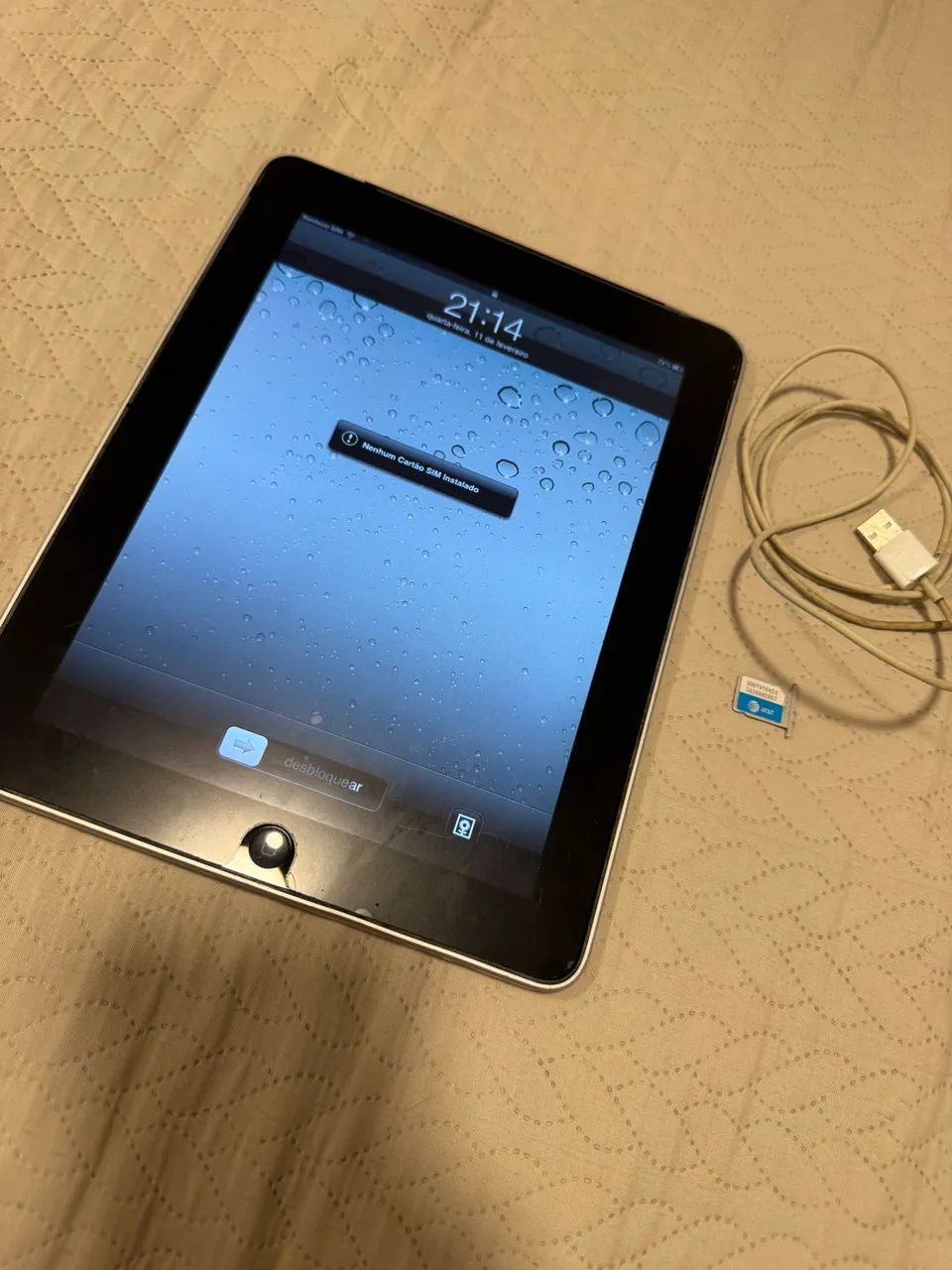 IPAD 1 64GB WIFI + CELLULAR - 2010 - FUNCIONANDO - COM CHIP AT&T - COM CABO - Foto 2