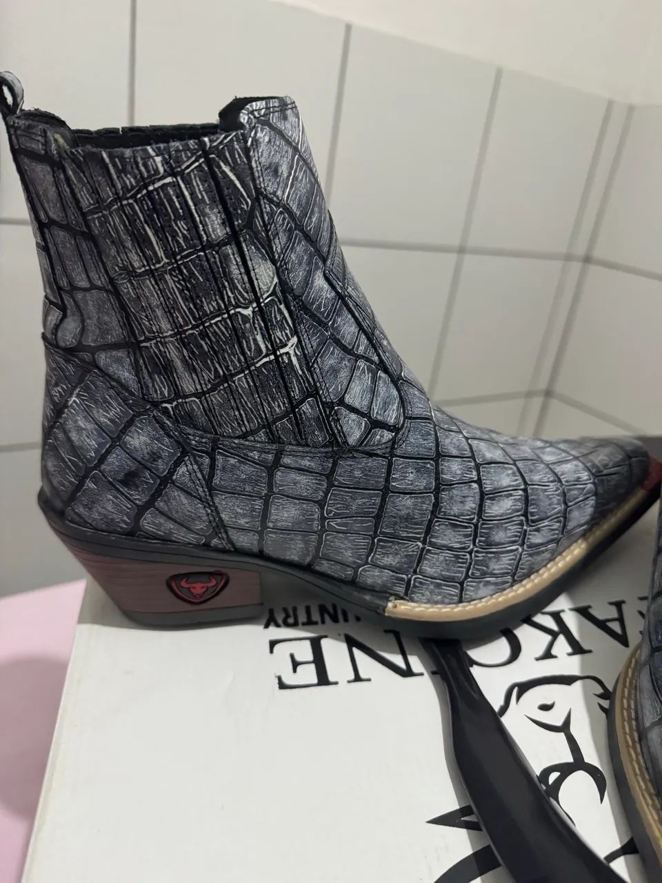 Par de botas coutryn, couro especial para curtir - Foto 5