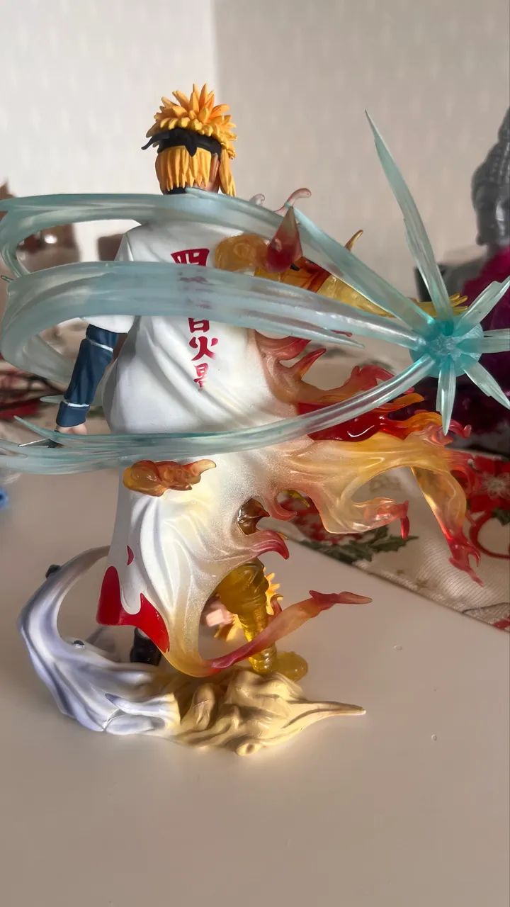 Action figure minato naruto