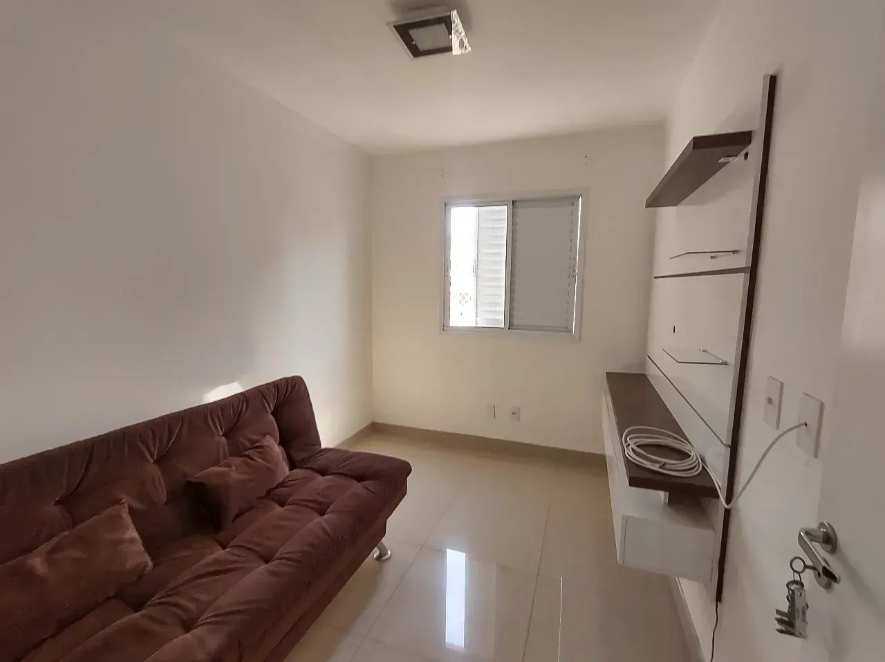 Apartamento com 3 dorms,sendo uma suíte, 76m² no centro de Taboão da Serra - SP - Foto 4