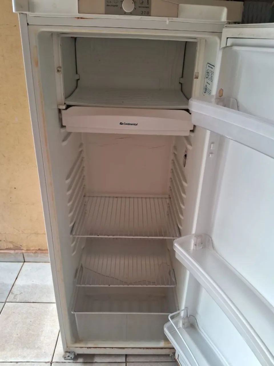 Geladeira continental 